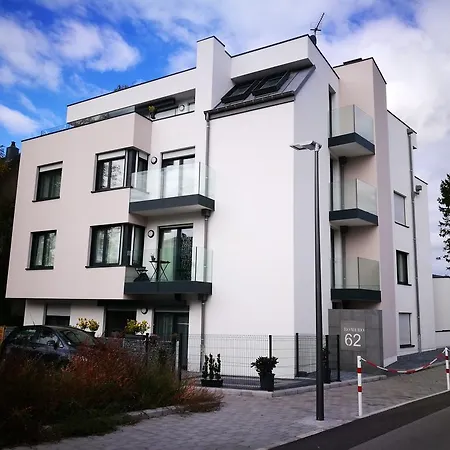 Shs Sweet Strassen Ii Apartment